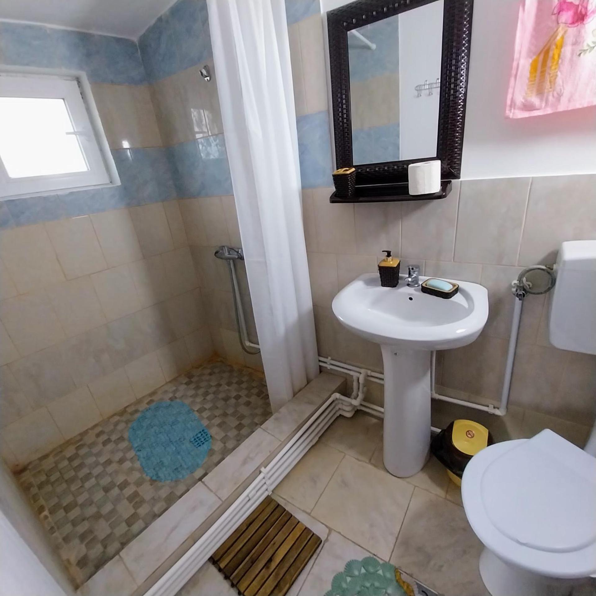 Casa Andreea Hotel Novaci-Străini Eksteriør billede